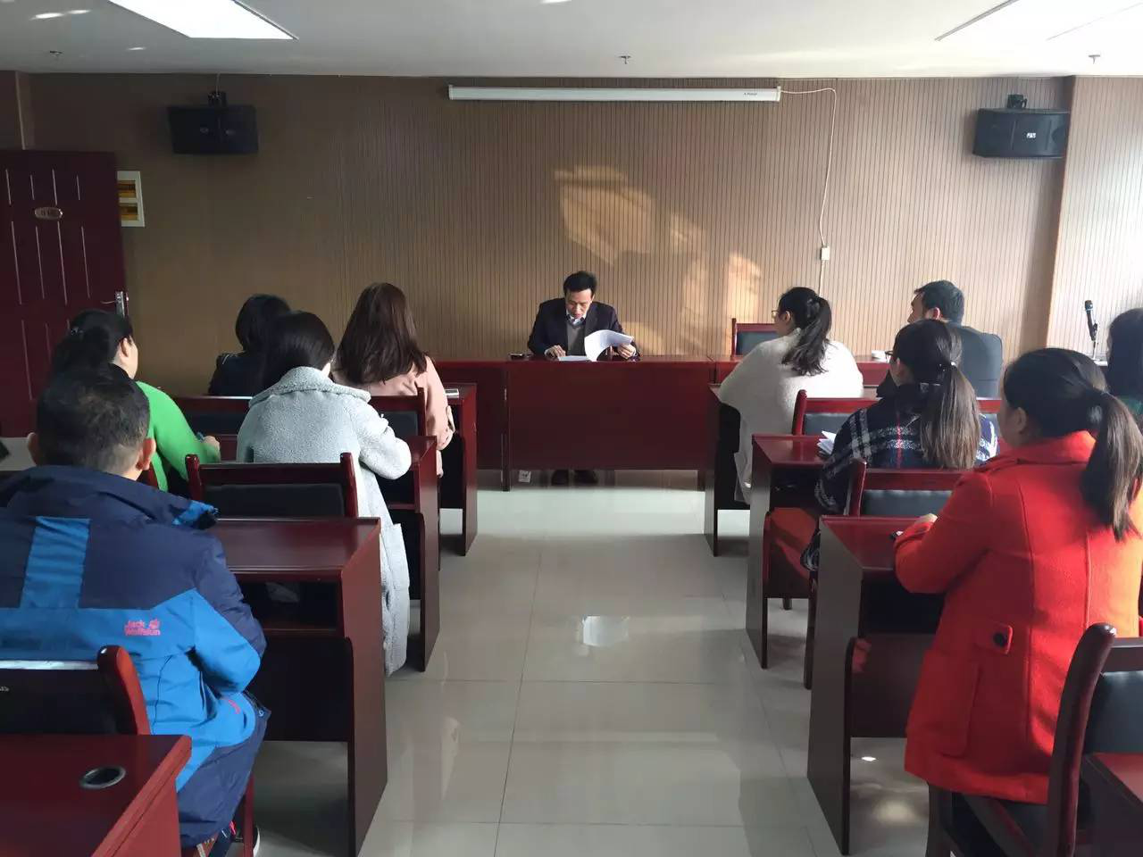 星空（中国）组织学习桑海行政服务中心消防窗口人员违纪文件精神