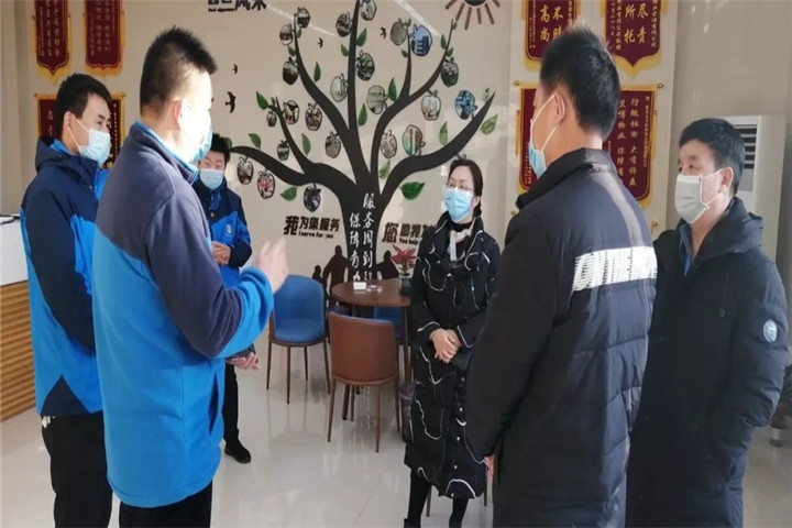 星空(中国)副总经理周云督导金匠置业各个项目点的疫情防控工作