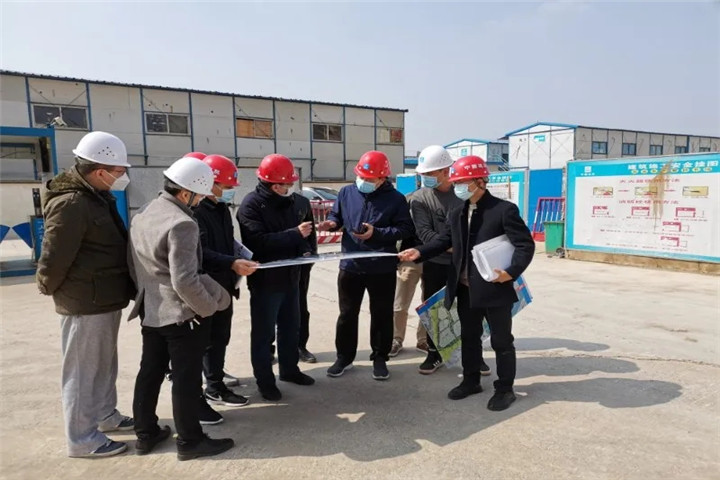 星空(中国)董事长谢荣华调研金赣服务中心项目建设进展