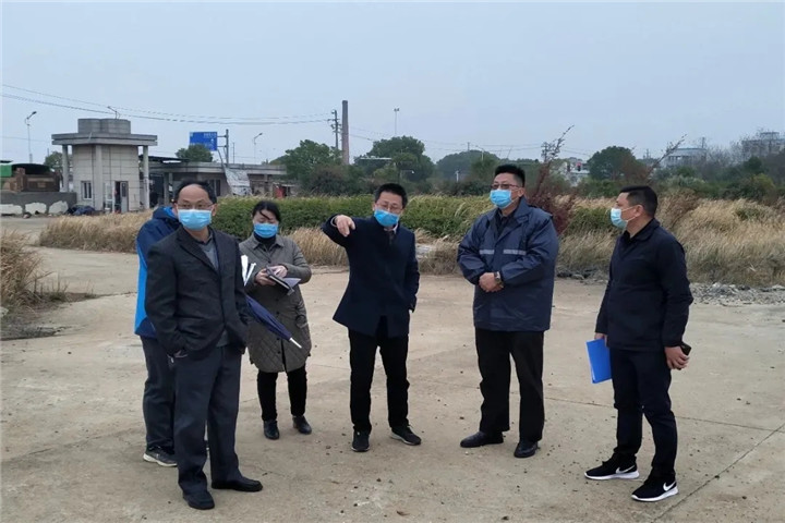 星空（中国）党委副书记、副总经理袁扣华一行深入地产项目现场实