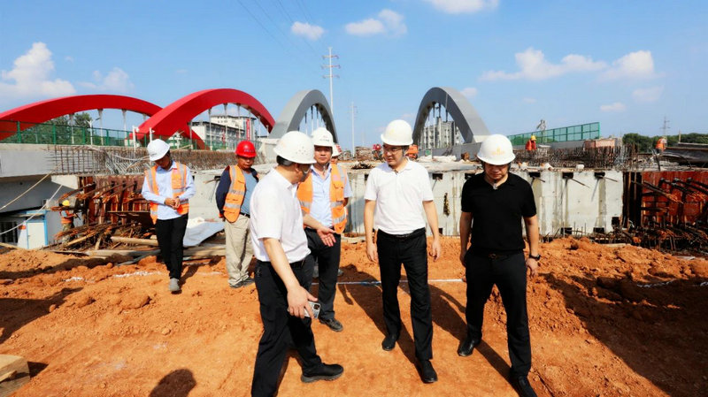 贺敏实地调研星空（中国）重点项目建设情况