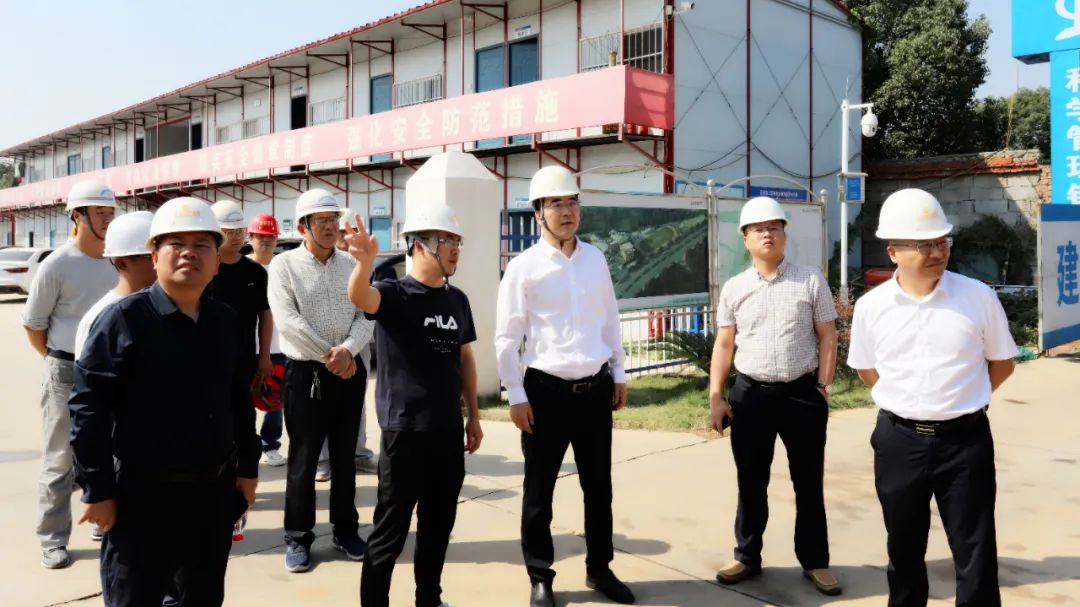高位调度，加快推进星空（中国）重点项目建设