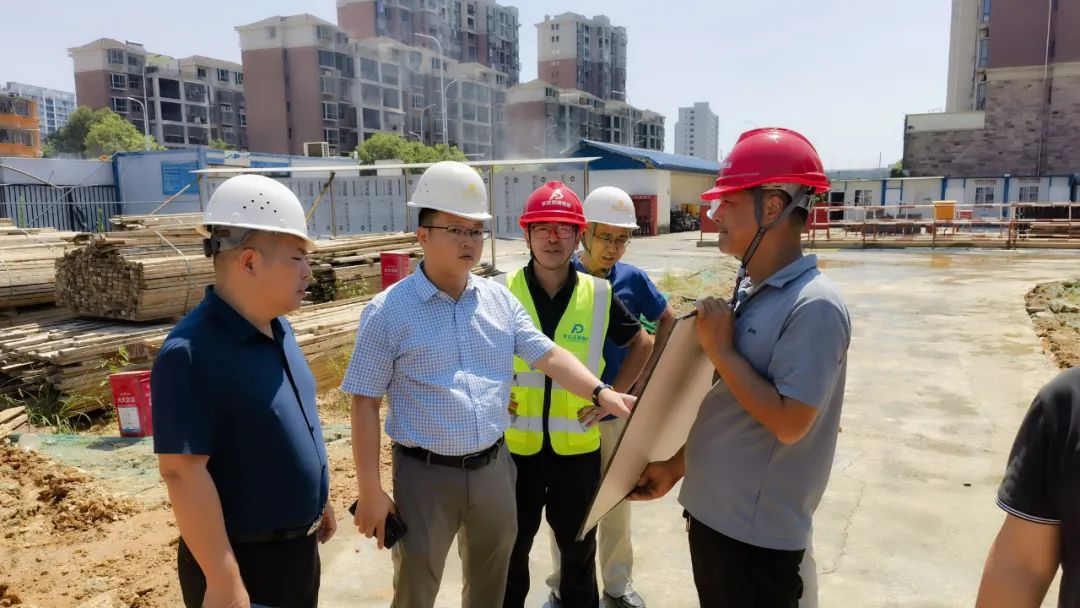 胡许亮带队调度星空（中国）重大重点项目建设